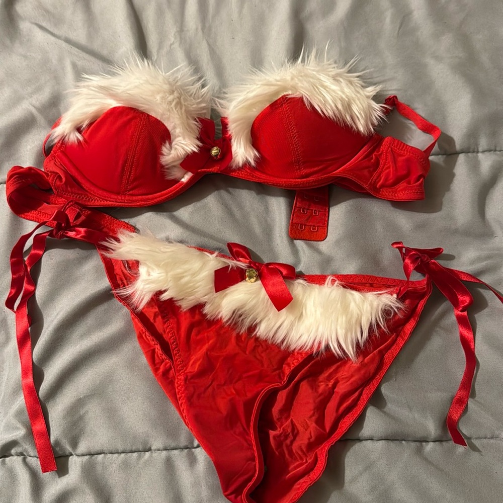 Adore Me Christmas lingerie set size small NWOT. Never worn
